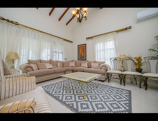 3 BEDROOM APARTMENT FOR SALE IN UMHLANGA CENTRAL